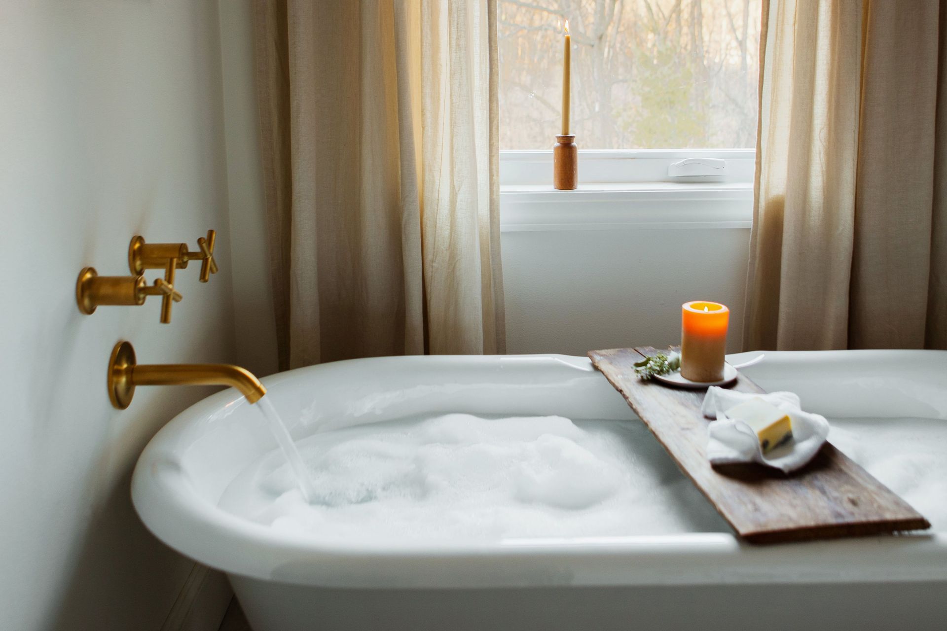 soaking tub